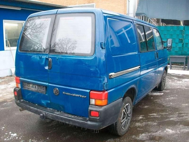 Second-hand VW T4 110 CP (80 kW) 1993 Albastru Van