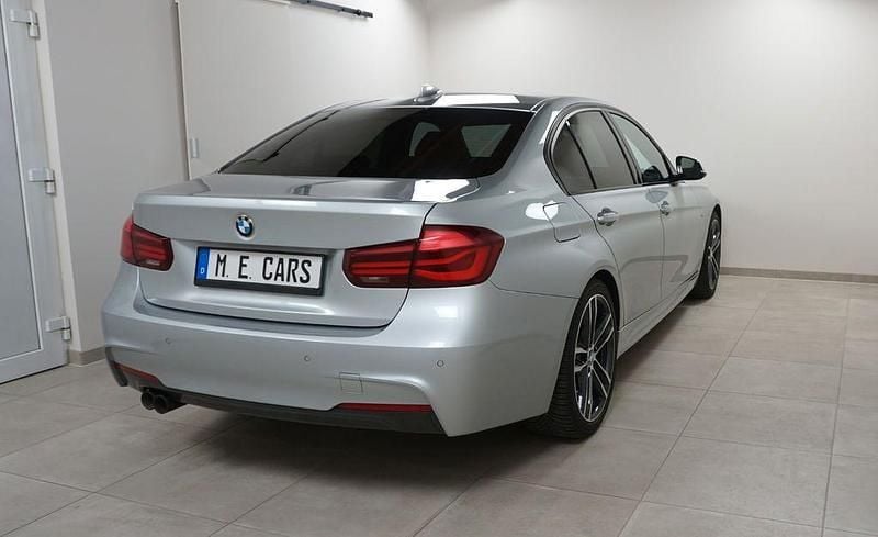 Gebraucht BMW 330 M Sport 252 PS (185 kW) 2019 Silber Limousine