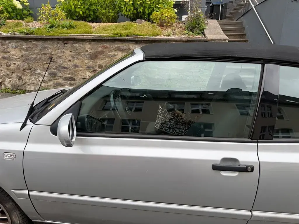 Gebraucht VW Golf 116 PS (85 kW) 2001 Silber Cabrio