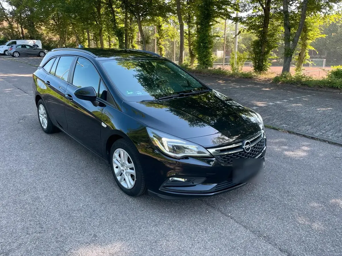 Gebraucht Opel Astra 110 PS (80 kW) 2017 Schwarz Kombi