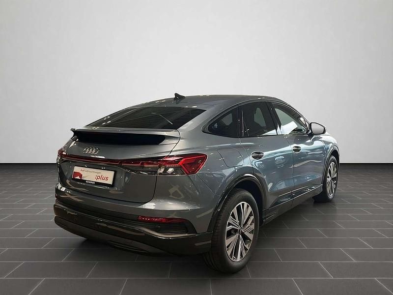 Gebraucht Audi Q4 e-tron 125 kW (170 PS) 2025 Geysirblau metallic SUV