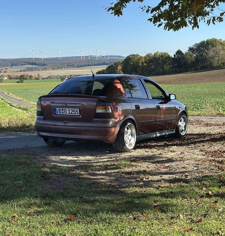 Gebraucht Opel Astra 84 PS (61 kW) 2001 Braun Limousine