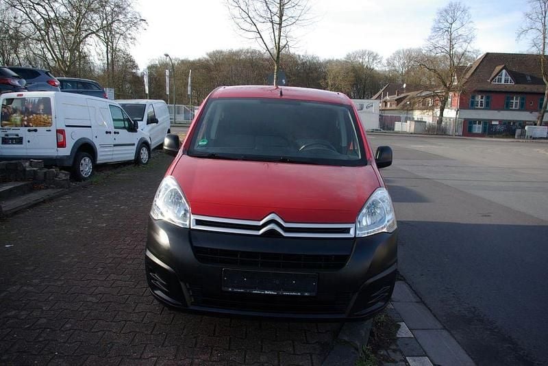 Rot Gebraucht 2016 Citroën Berlingo Van / Kleinbus | 5.880 € (Guter Preis) - Bild 1/4