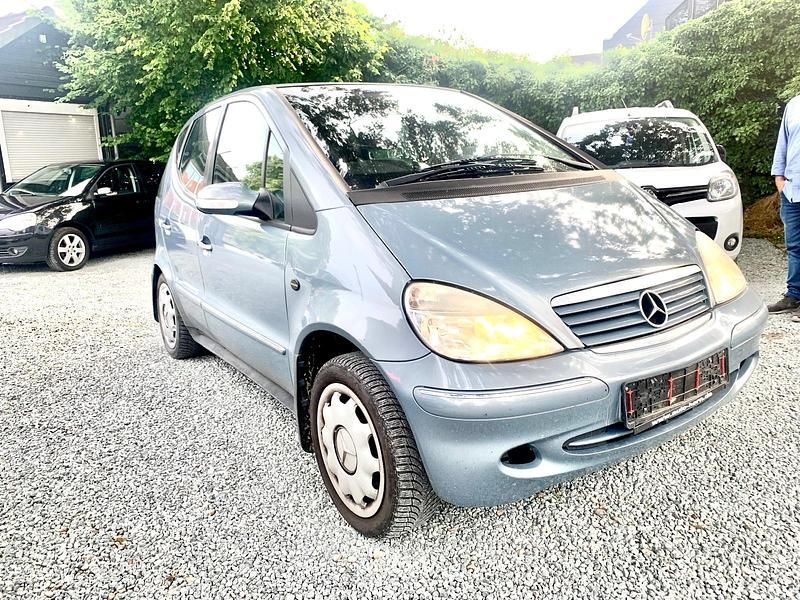 Blau Gebraucht 2003 Mercedes A170 Kleinwagen | 1.499 € (Fairer Preis) - Bild 1/4