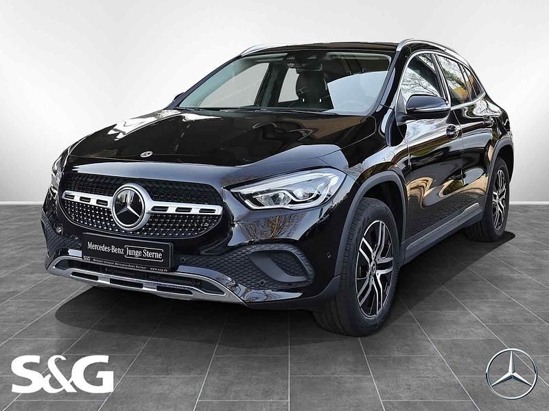 Gebraucht Mercedes GLA250 Progressive 160 PS (117 kW) 2022 Unilack nachtschwarz SUV