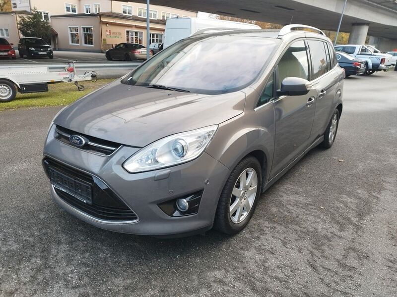 Braun Gebraucht 2012 Ford Grand C-Max Titanium Van / Kleinbus | 5.200 € (Fairer Preis) - Bild 1/4