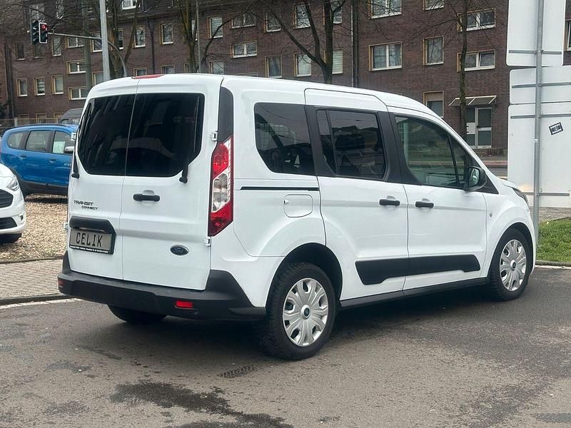 Używany Ford Transit Connect 101 KM (74 kW) 2024 Biały Minivan