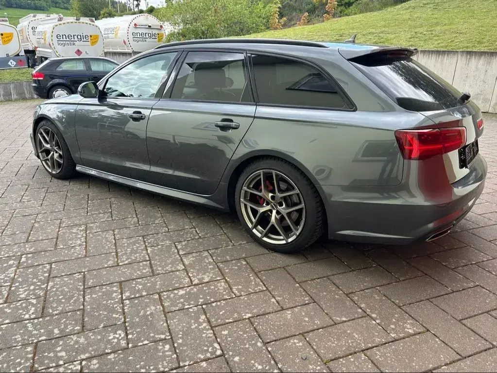 Gebraucht Audi A6 S-Line 218 PS (160 kW) 2017 Grau Kombi