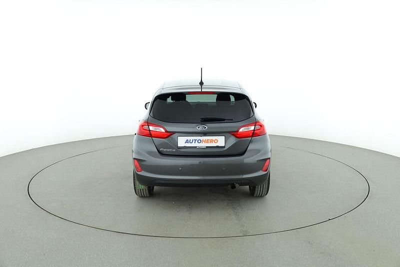 Gebraucht Ford Fiesta Cool & Connect 2017 Grau Limousine