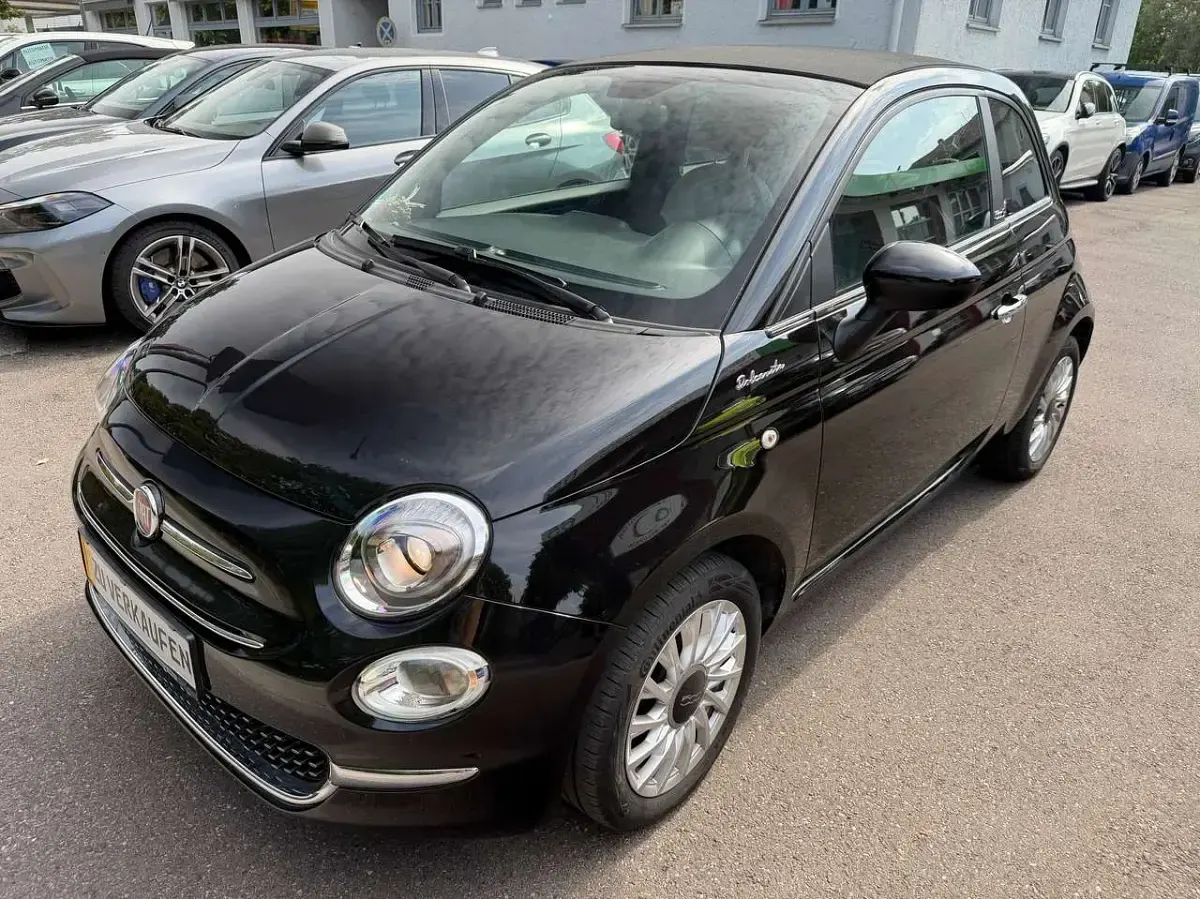 Gebraucht Fiat 500 Dolcevita 69 PS (50 kW) 2021 Vesuvio schwarz Cabrio