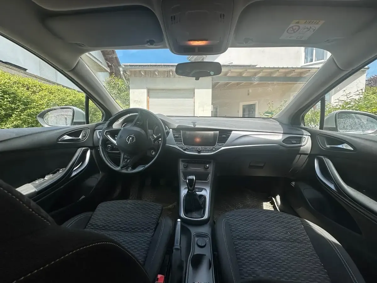 Gebraucht Opel Astra 136 PS (100 kW) 2016 Silber Kombi