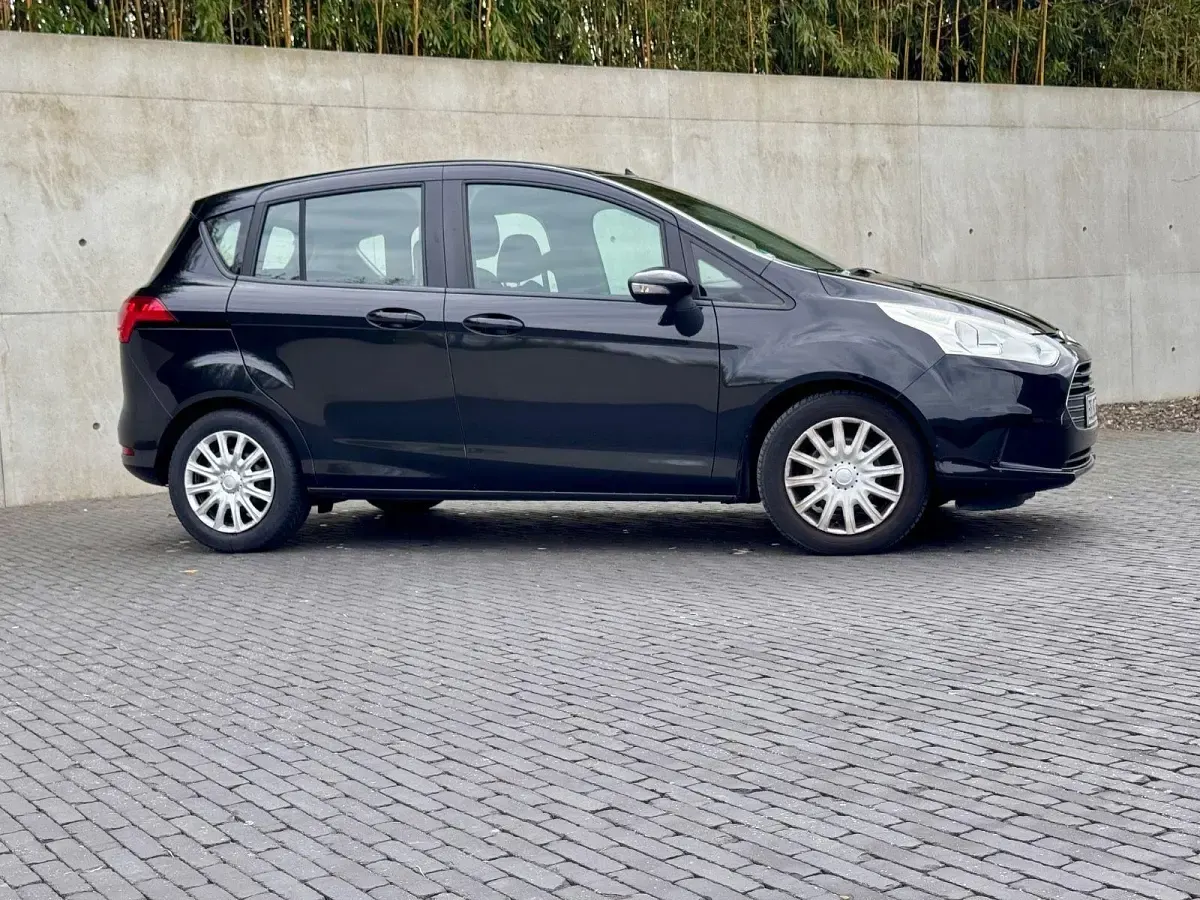 Gebraucht Ford B-MAX Trend 101 PS (74 kW) 2013 Schwarz Van / Kleinbus