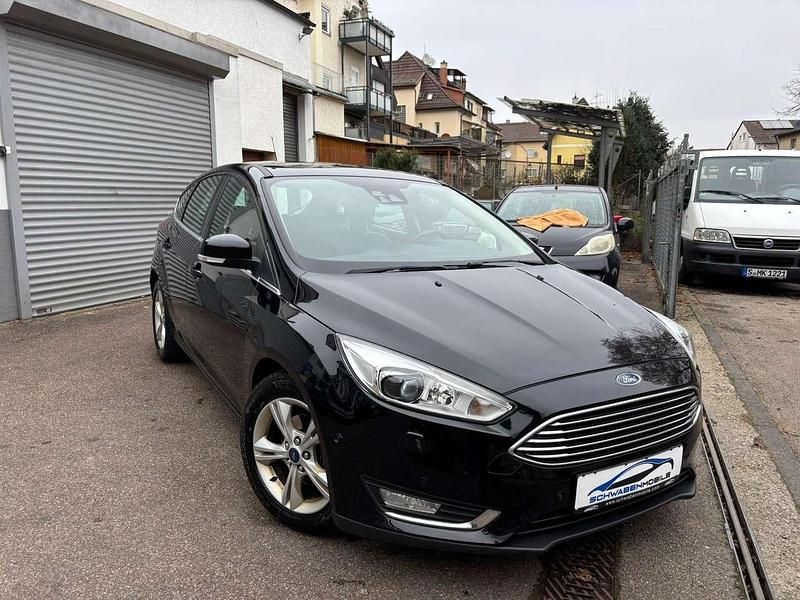 Iridiumschwarz metallic Gebraucht 2016 Ford Focus Titanium Kleinwagen | 7.299 € (Fairer Preis) - Bild 1/4