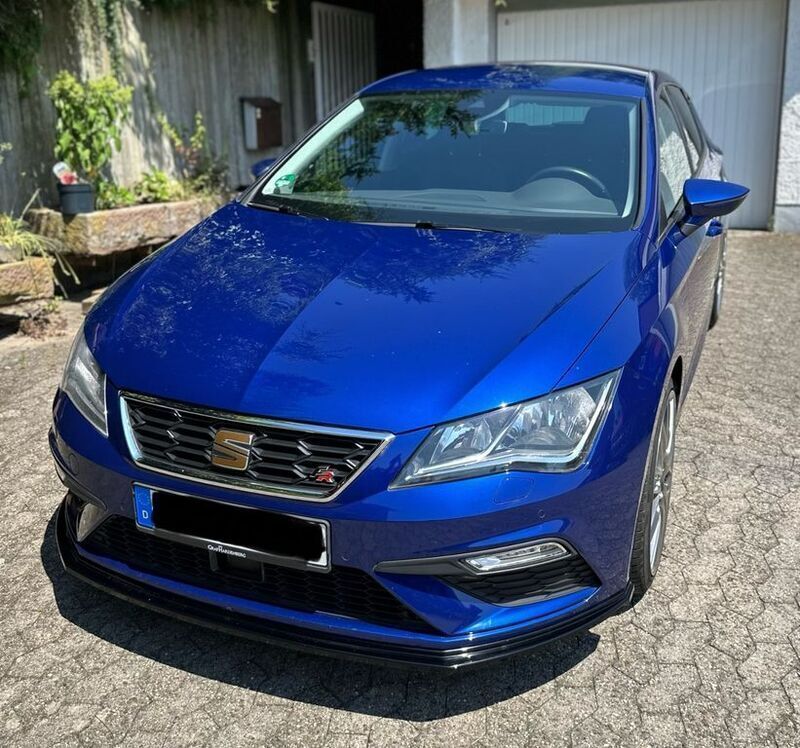 Blau Gebraucht 2017 Seat Leon FR Limousine | 15.990 € (Fairer Preis) - Bild 1/4