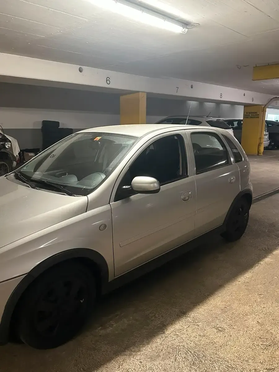 Gebraucht Opel Corsa 80 PS (58 kW) 2006 Silber Kleinwagen