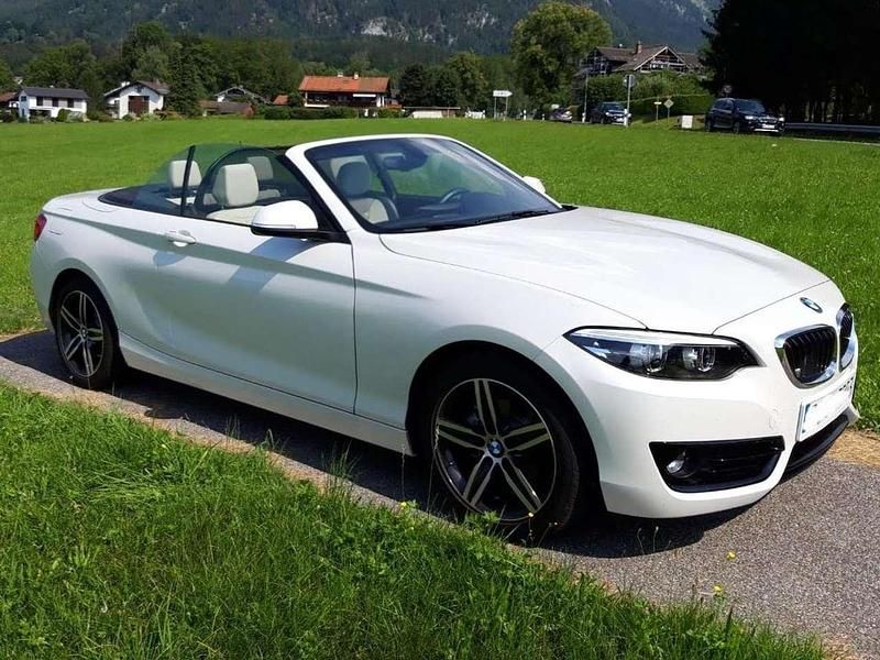 Gebraucht BMW 218 Sport Line 136 PS (100 kW) 2018 Weiß Cabrio