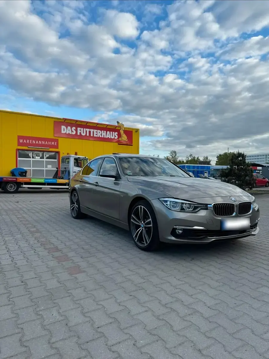 Gebraucht BMW 325 224 PS (164 kW) 2016 Andere farben Limousine