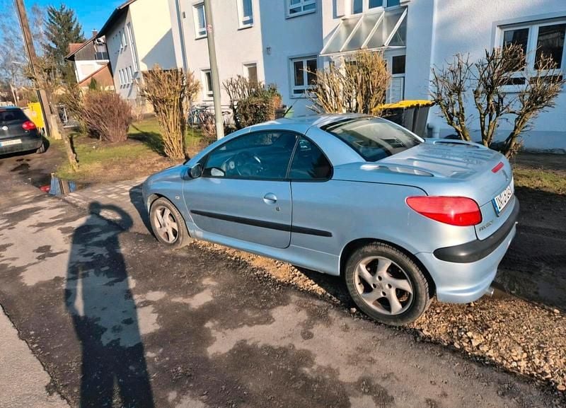 Blau Gebraucht 2002 Peugeot 206 CC Cabrio | 850 € (Fairer Preis) - Bild 1/4