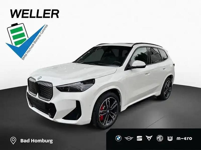 Alpinweiß uni (weiß) Neu 2025 BMW iX1 Competition Edition SUV | 62.490 € (Fairer Preis) - Bild 1/4