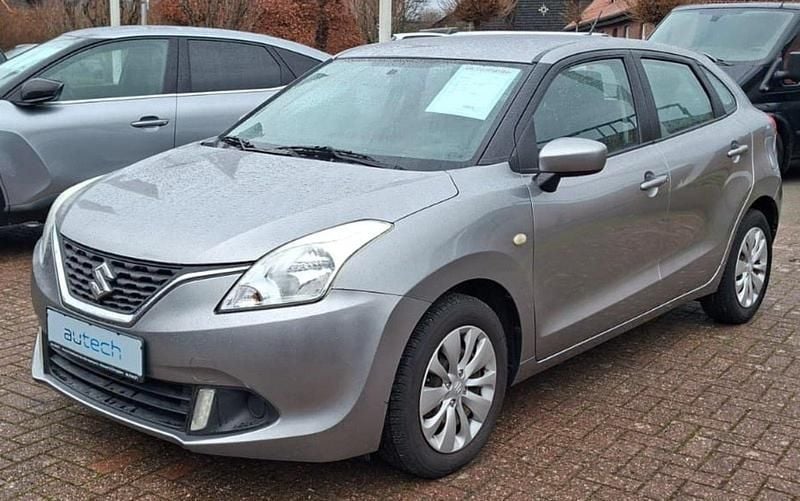 Gebraucht Suzuki Baleno 90 PS (66 kW) 2017 Silber Kleinwagen