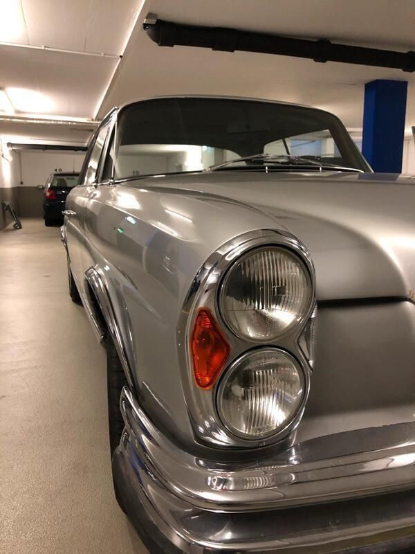 Silber Gebraucht 1969 Mercedes 280 SE Coupé | 45.900 € - Bild 1/4