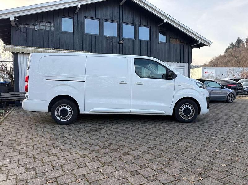 Gebraucht Opel Vivaro Edition 144 PS (105 kW) 2022 Jade weiss/arktis weiss Van / Kleinbus