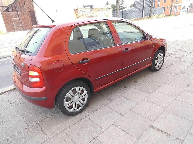 Gebraucht Skoda Fabia 75 PS (55 kW) 2005 Rot Limousine