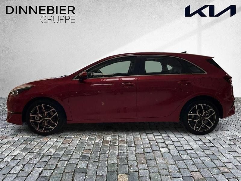 Nowe Kia Ceed Spirit 140 KM (102 kW) 2026 Czerwony Hatchback