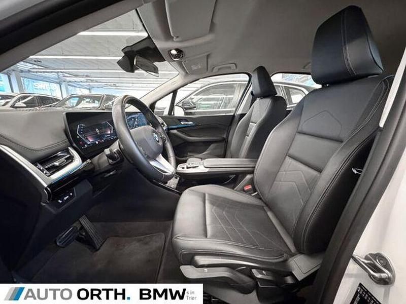 Gebraucht BMW 218 Active Tourer Performance 150 PS (110 kW) 2022 Weiß Van / Kleinbus