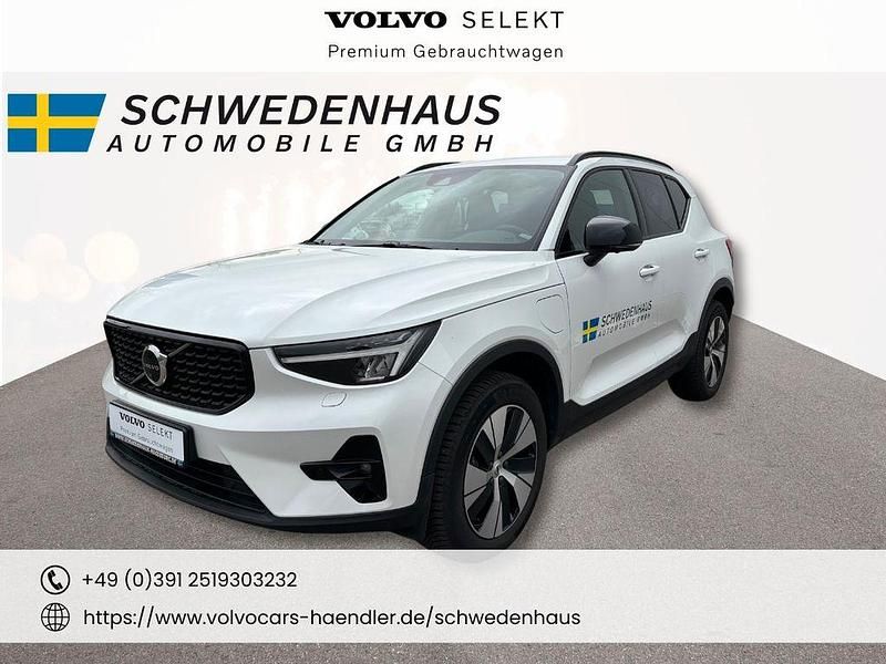 Weiß Gebraucht 2023 Volvo XC40 Plus SUV | 39.900 € (Fairer Preis) - Bild 1/4
