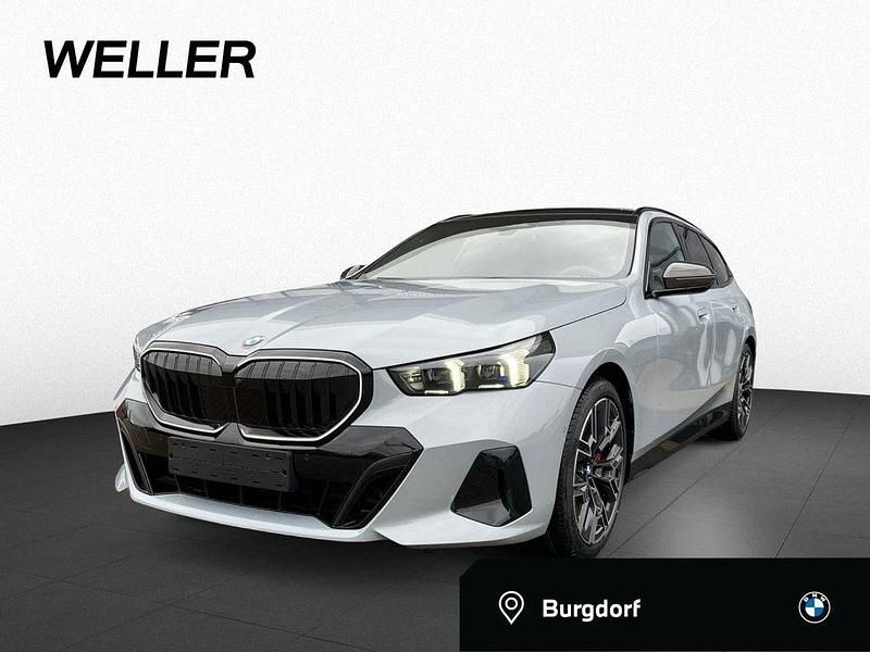 Grau Neu 2025 BMW 540 Comfort Edition Limousine | 87.990 € (Teuer) - Bild 1/4