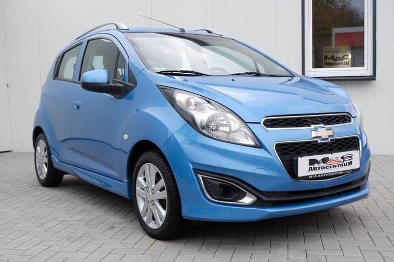Blau Gebraucht 2014 Chevrolet Spark LTZ Kleinwagen | 5.990 € (Teuer) - Bild 1/4