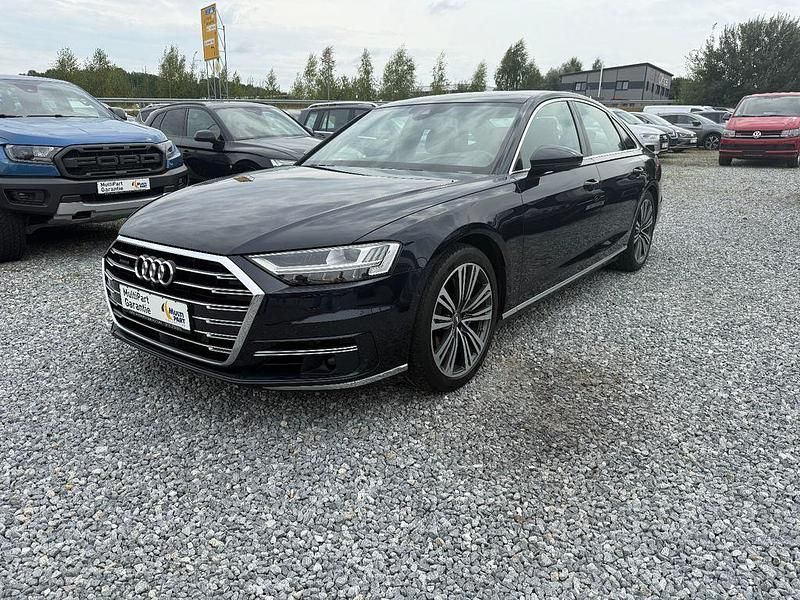 Blau Gebraucht 2018 Audi A8 Limousine | 42.190 € (Guter Preis) - Bild 1/4