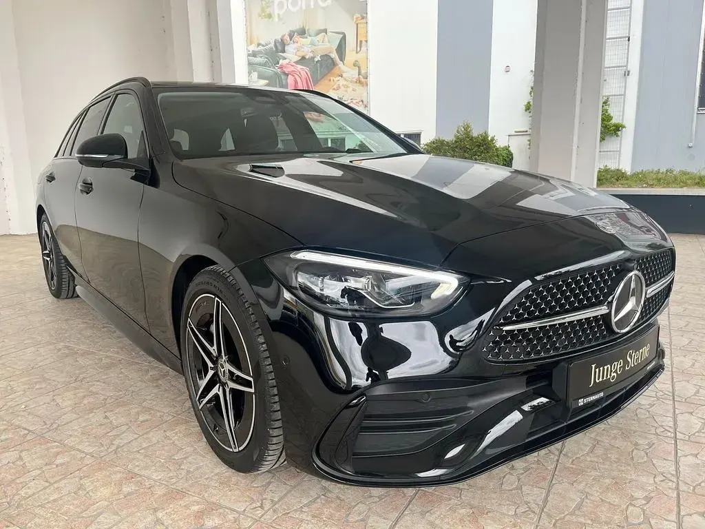 Gebraucht Mercedes C220 AMG line 197 PS (144 kW) 2025 Unilack schwarz Limousine