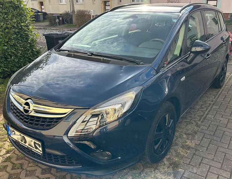 Blau Gebraucht 2012 Opel Zafira Tourer Edition Van / Kleinbus | 7.499 € (Guter Preis) - Bild 1/4