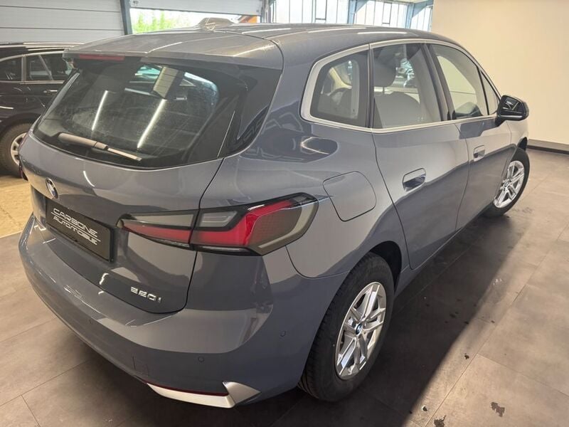 Gebraucht BMW 220 Active Tourer Sport Line 170 PS (125 kW) 2022 Grau Van / Kleinbus