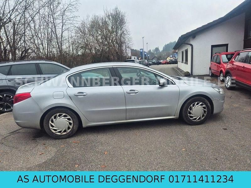 Gebraucht Peugeot 508 Active 163 PS (119 kW) 2012 Grau Limousine