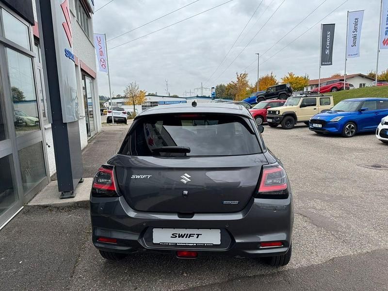 Neu Suzuki Swift Comfort 83 PS (61 kW) 2025 Grau Kleinwagen