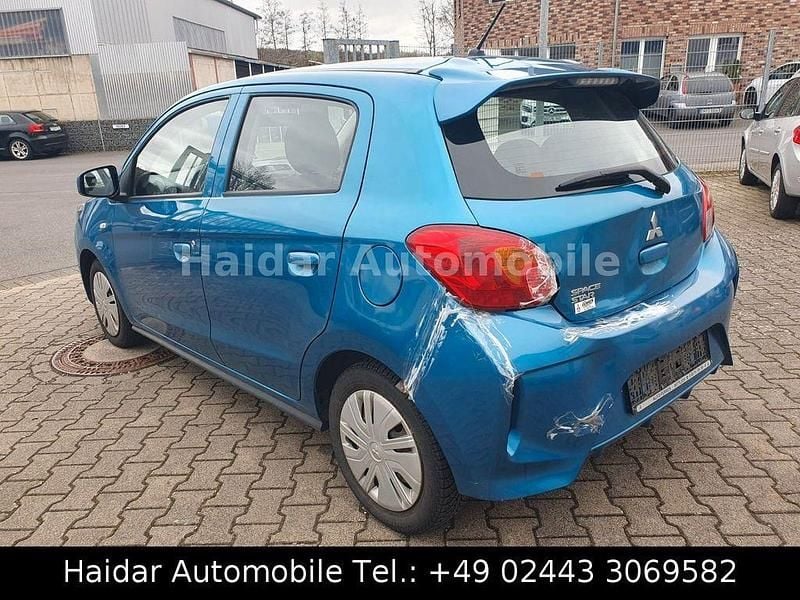 Gebraucht Mitsubishi Space Star Basis 71 PS (52 kW) 2020 Blau Kleinwagen