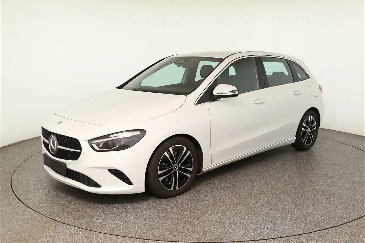 Gebraucht Mercedes B250 Progressive 224 PS (164 kW) 2023 Van / Kleinbus
