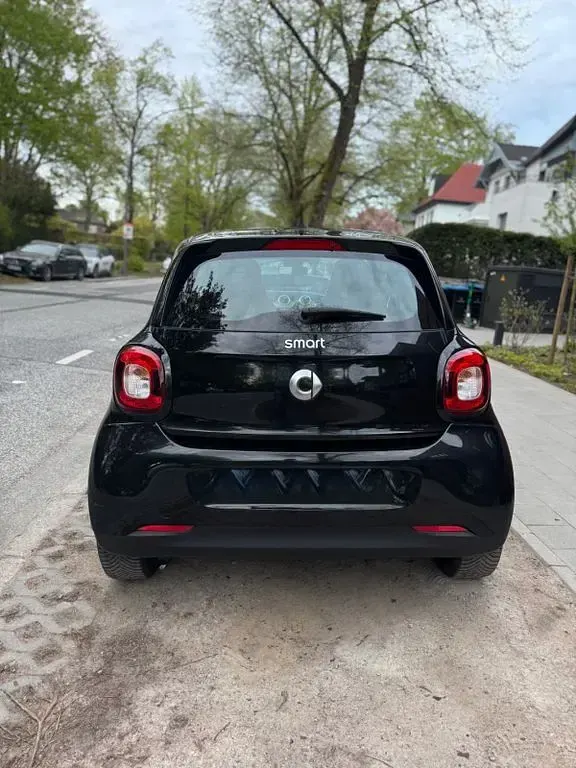 Gebraucht Smart ForFour Pure 71 PS (52 kW) 2015 Schwarz Kleinwagen
