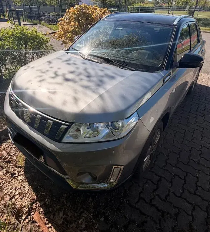 Gebraucht Suzuki Vitara Comfort 140 PS (102 kW) 2019 Silber SUV