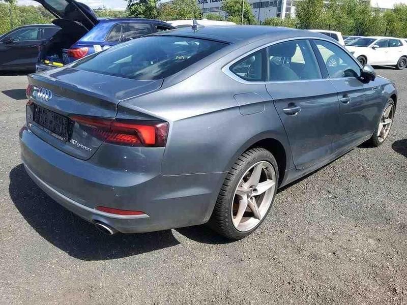 Gebraucht Audi A5 Sport 170 PS (125 kW) 2019 Grau Coupé