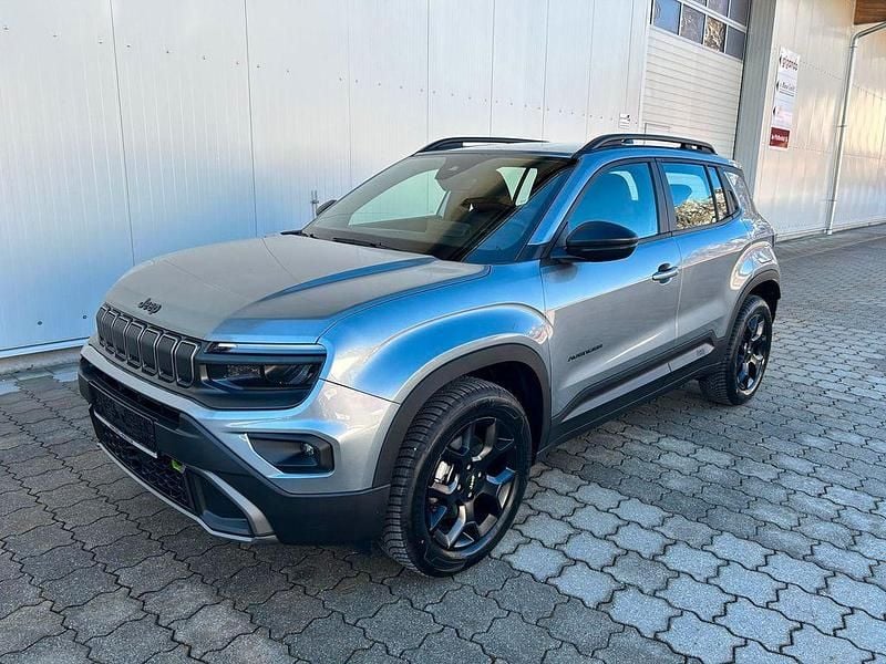 Neu Jeep Avenger 136 PS (100 kW) 2026 Grau SUV