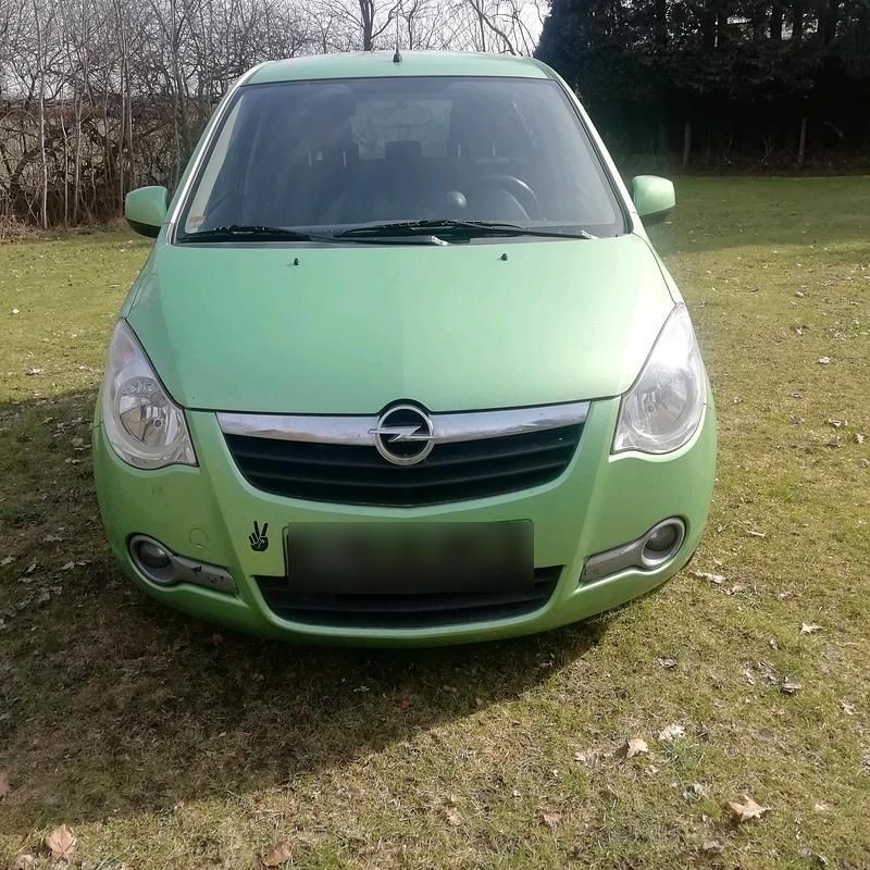 Gebraucht Opel Agila 65 PS (47 kW) 2008 Grün Kleinwagen