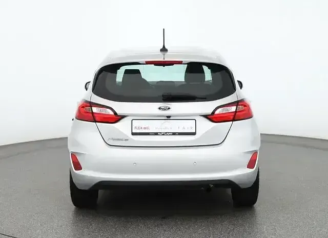 Gebraucht Ford Fiesta Cool & Connect 75 PS (55 kW) 2023 Silber Kleinwagen