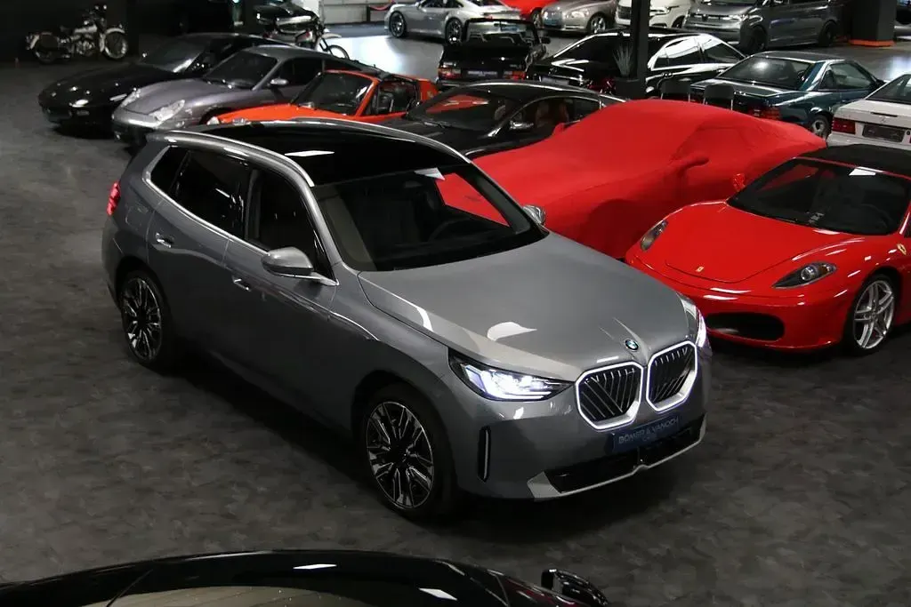 Gebraucht BMW X3 Comfort Edition 190 PS (139 kW) 2025 Grau SUV