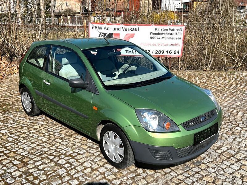 Grün Gebraucht 2006 Ford Fiesta Kleinwagen | 2.500 € (Fairer Preis) - Bild 1/4