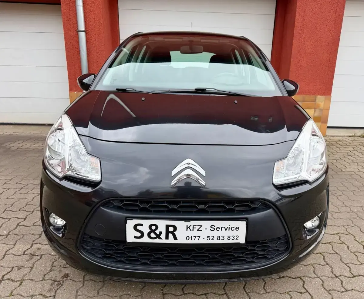 Usado Citroën C3 Tendance 95 CV (69 kW) 2011 Negro Utilitario
