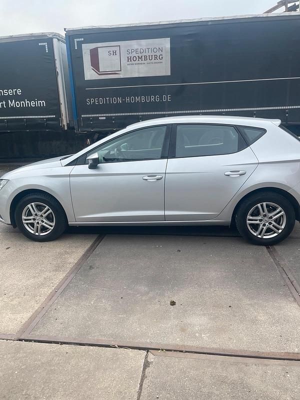 Usata Seat Leon 86 CV (63 kW) 2013 Argento Berlina